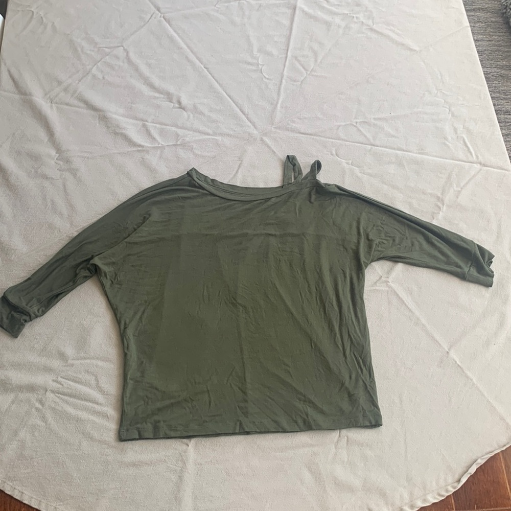 Aéropostale Seriously Soft Army Green Off the Shoulder Long Sleeve Size XS